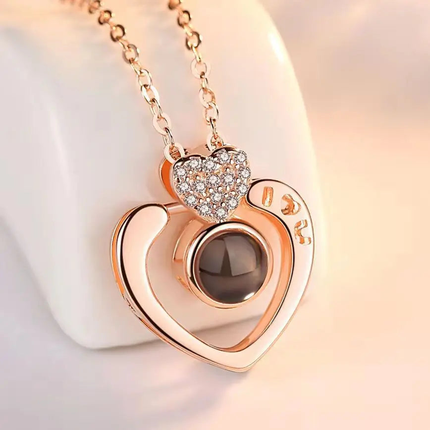 Collier de projection d'amour avec coffret cadeau rose exquis Pendentif I Love You en 100 langues 2023 Nouveauté dans la livraison directe de bijoux romantiques